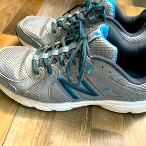 New Balance Athletic Shoes - Gray & Blue Mesh Running Sneakers